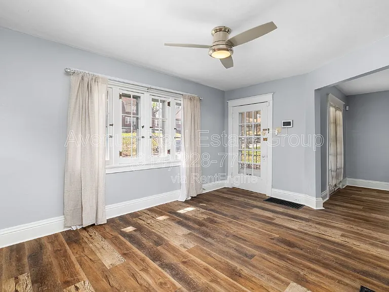 8009 Monroe Ave — Photo 11