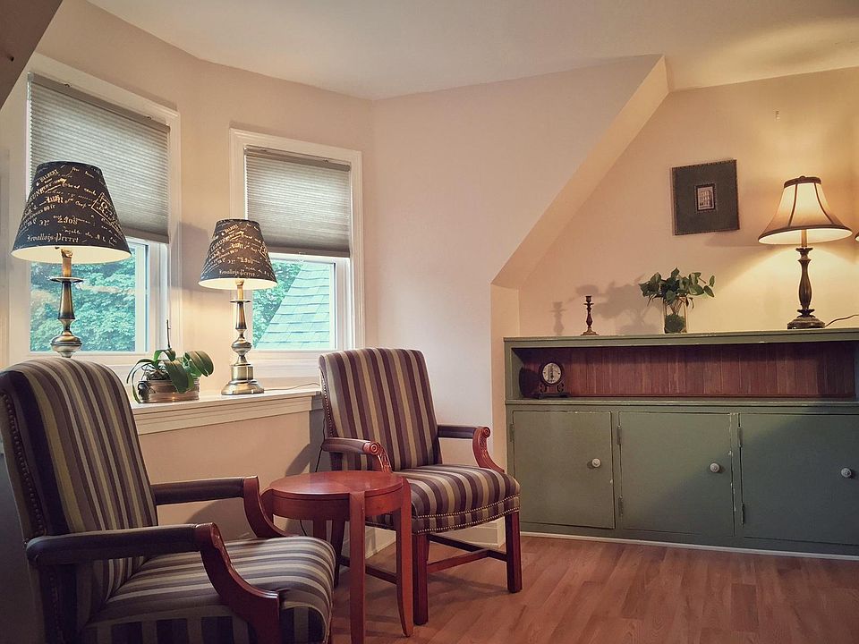 1st image of 205 Norwood Ave APT 2