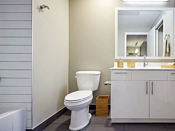 2nd image of 1534 N Halsted St #1103
