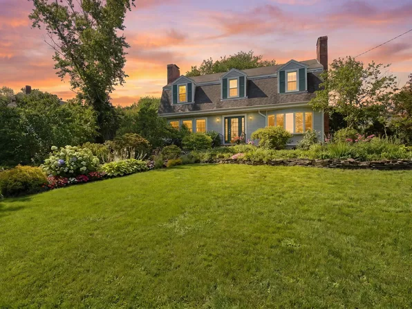 1120 Shore Road, Cataumet, MA 02534