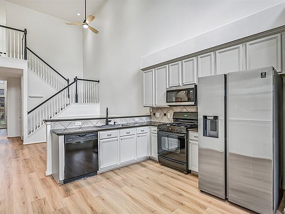 2nd image of 1408 S Friendswood Drive #105