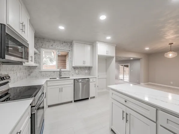 4518 Live Oak Dr, Mesquite, TX 75150