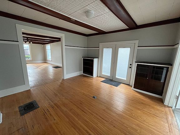 5th image of 1140 N Church St APT 1