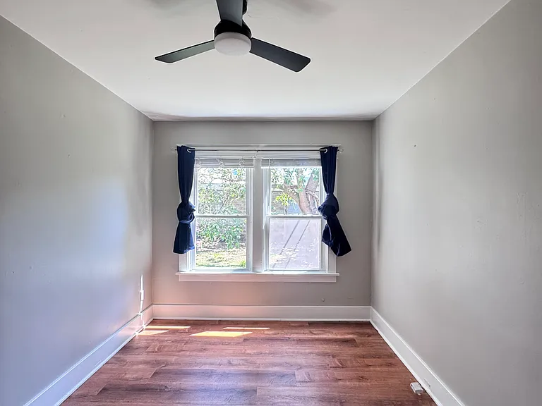 30 Custer St #1 — Photo 12