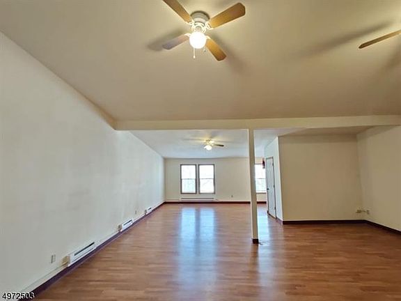 4th image of 255-257 Aldine St #3