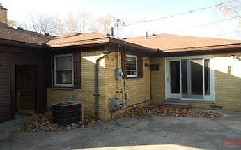 2nd image of 16825 Sprenger Ave