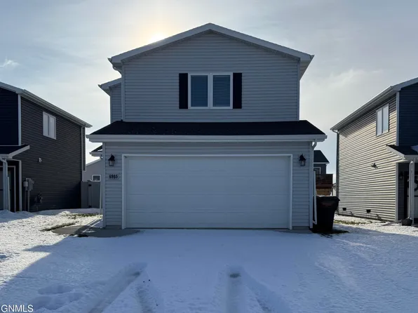 6985 Majestic Loop, Bismarck, ND 58504