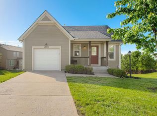 13739 Leigh Dr, Bonner Springs, KS 66012