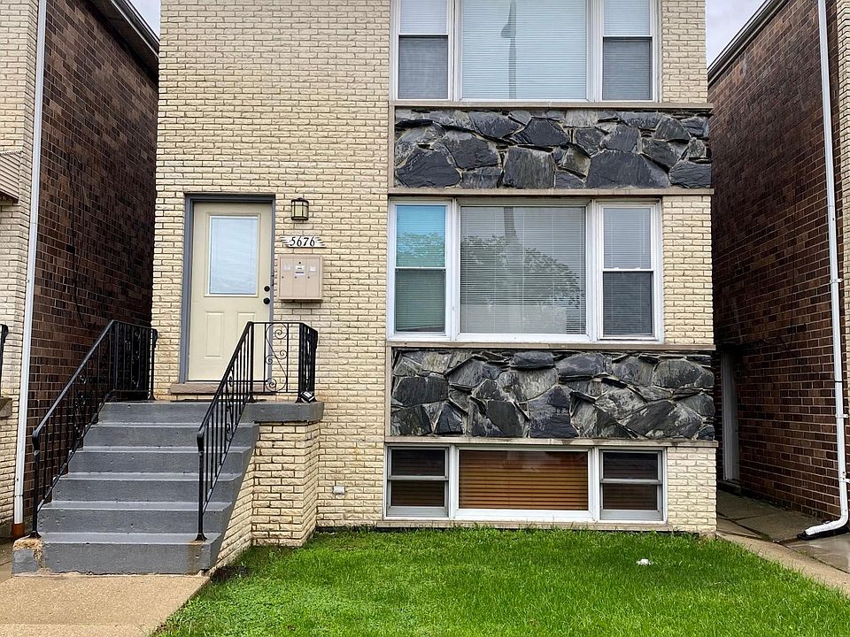 1st image of 5676 N Elston Ave APT 2