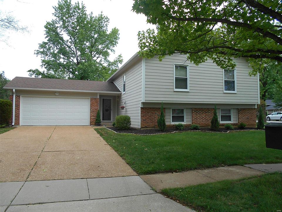 1st image of 954 Oakfield Dr