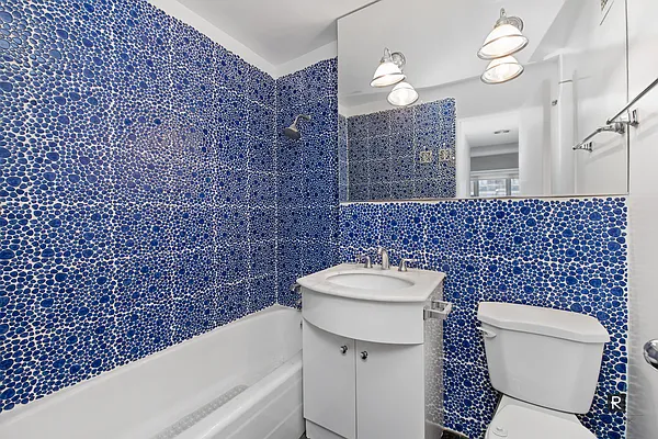 Rented by R New York | media 17