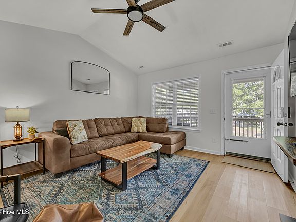 3rd image of 110 NW 16th Street