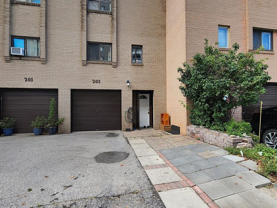 1st image of 203 Lotherton Ptwy #82