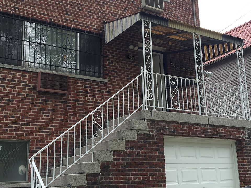 1st image of 1427 Pelham Pkwy N #1