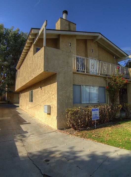 1st image of 4138 Redondo Beach Blvd APT B