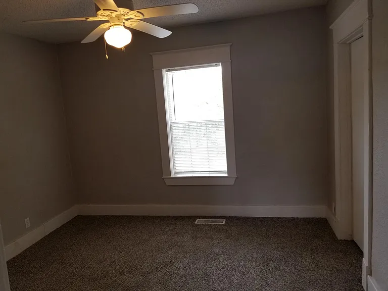 1816 S Brookline Ave — Photo 12