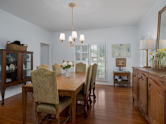 5th image of 837 Belle Meade Dr