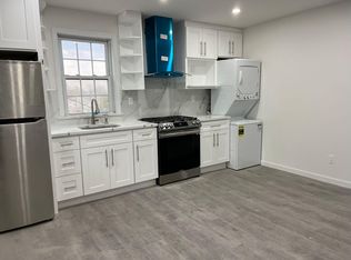 107 Manhasset Ave, Manhasset, NY 11030