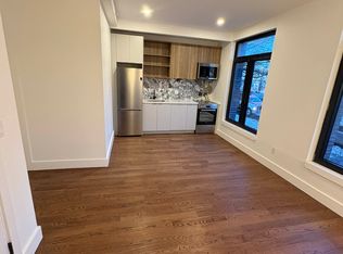 73 McGuinness Blvd #2A, Brooklyn, NY 11222