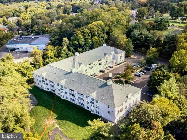 42 W College Ave APT 212, Yardley, PA 19067