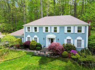 19 Laura Ln, Morristown, NJ 07960