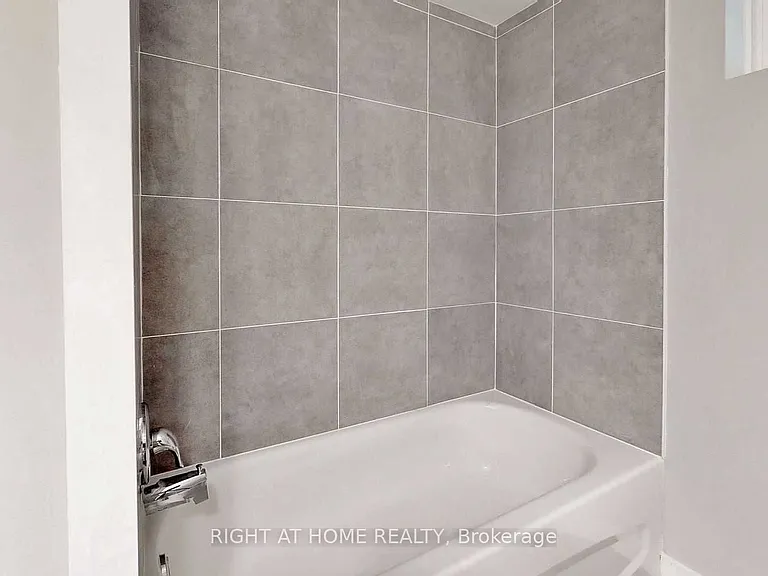 297 Geneva Ave #LOWER — Photo 12