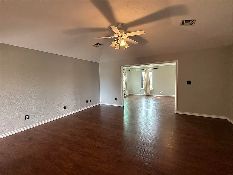 6816 SW Drakestone Blvd — Photo 2