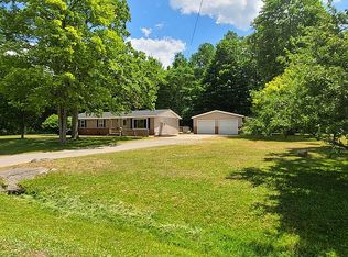 1018 E Timberwood Dr, Midland, MI 48640