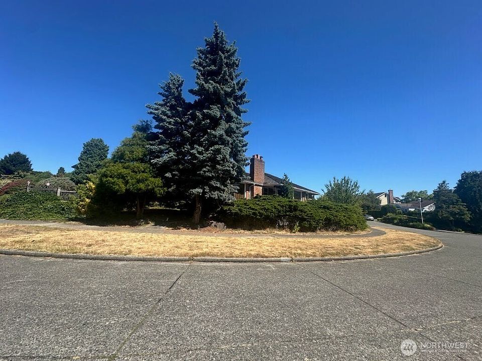 2nd image of 3500 W Howe Street