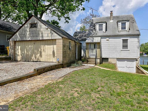 2nd image of 8134 Forest Glen Dr