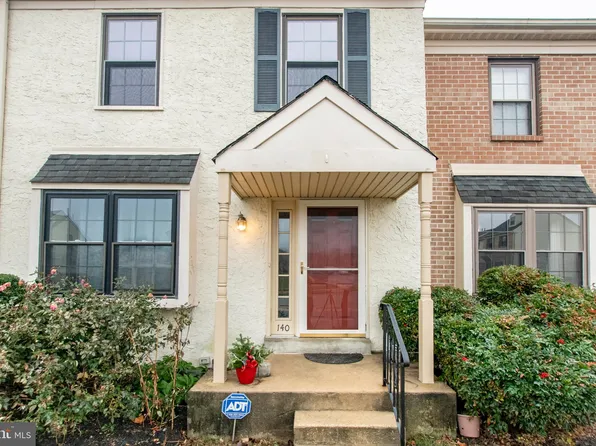 140 Bradbury Rd, Brookhaven, PA 19015