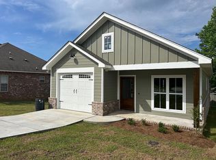 16 Bridgefield Ct, Hattiesburg, MS 39402