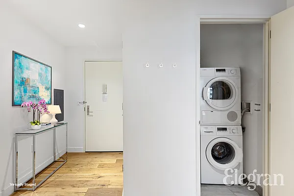 Sold by (Legacy) Elegran | media 19