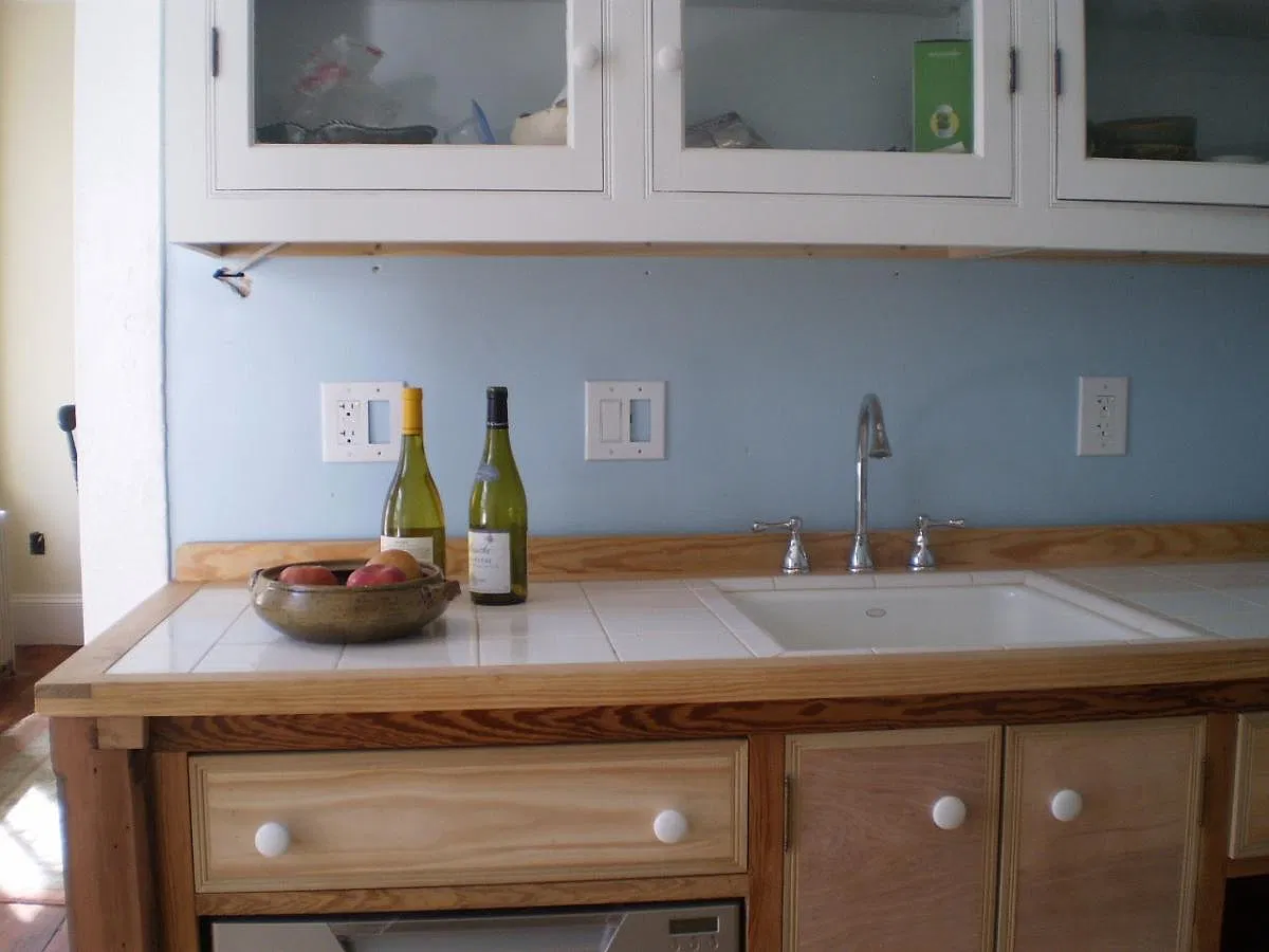 2 bed, 840 sqft, $2,300 — Photo 1