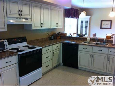 2nd image of 730 Fairmont Pike