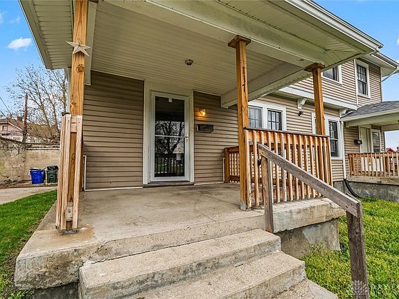 2nd image of 117 W Parkwood Dr #113