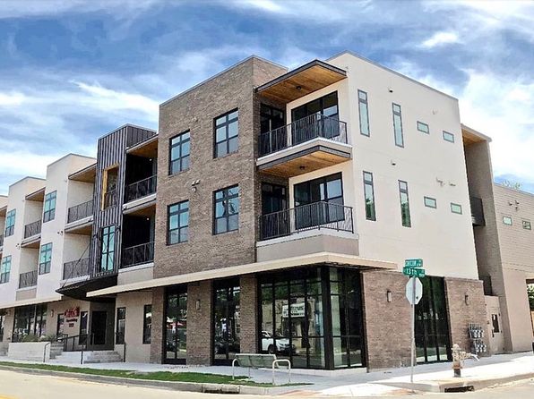 1212 Chicon St #304
