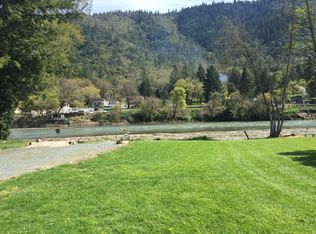 435 Fielder Ln, Grants Pass, OR