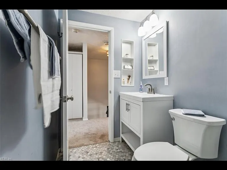 1315 Peabody Dr — Photo 20