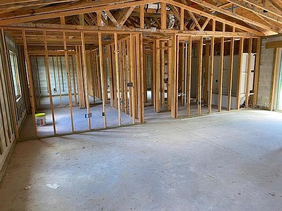 3rd image of 1710 Blackwood Cir