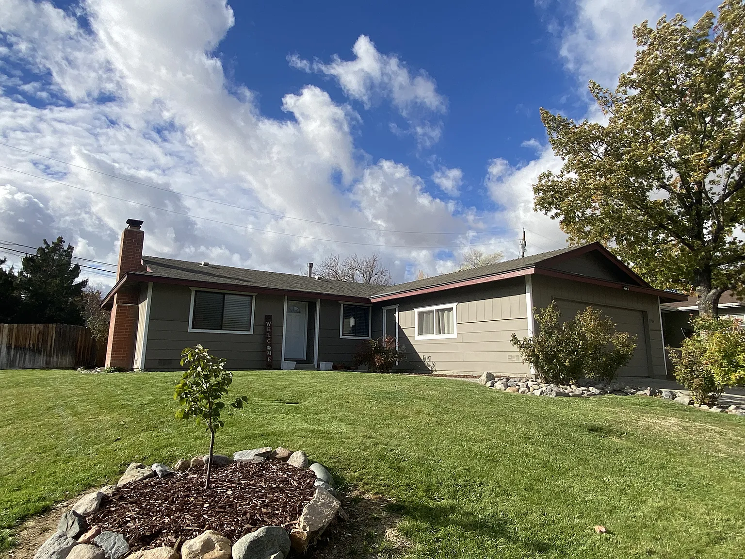2705 Severn Dr photo 1