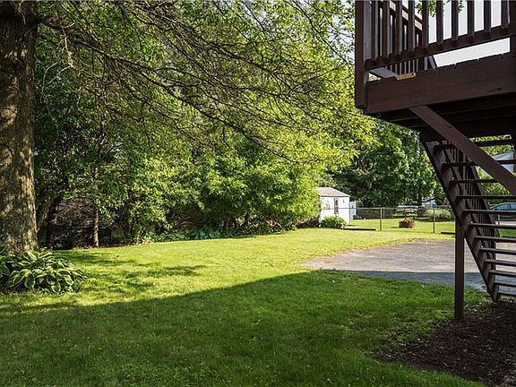 4th image of 4836 Tremont Dr