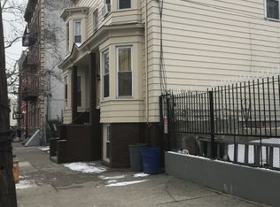 86-86 Stone St, Newark, NJ 07104