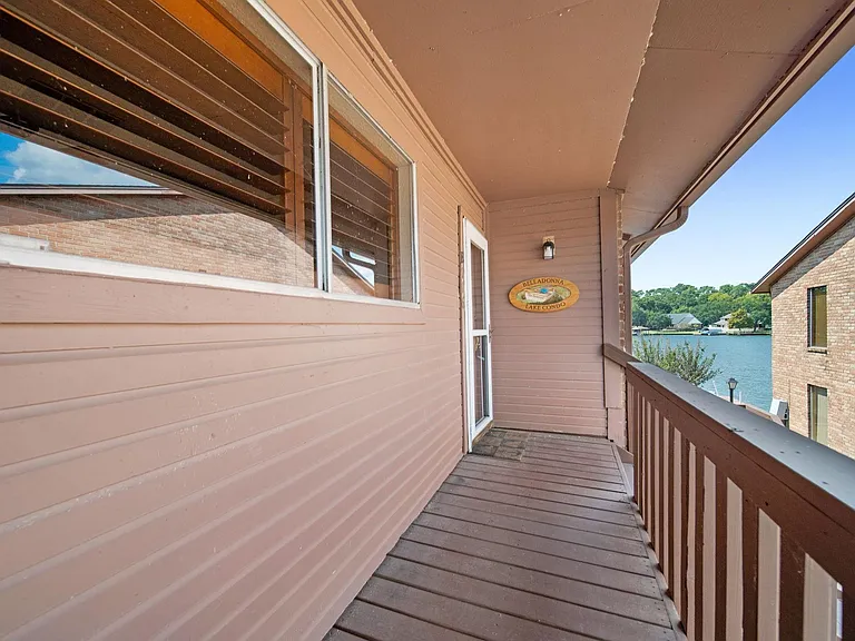 801 River Rd E #116 — Photo 2