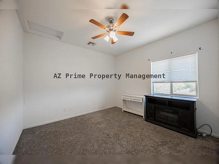 1711 W Pollack St — Photo 19