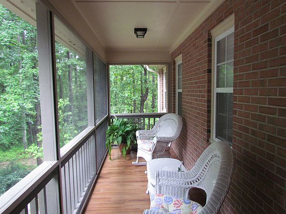 Upstairs screened in porch