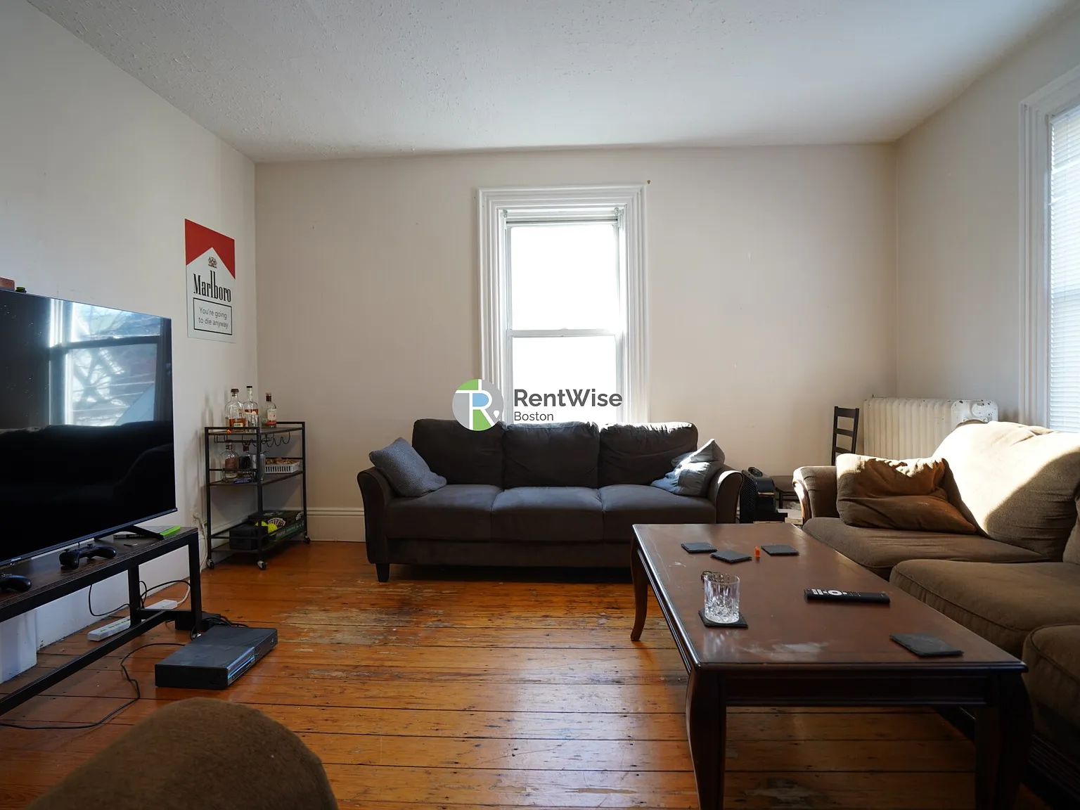 3 bed, 1.0 bath, $3,600 — Photo 2
