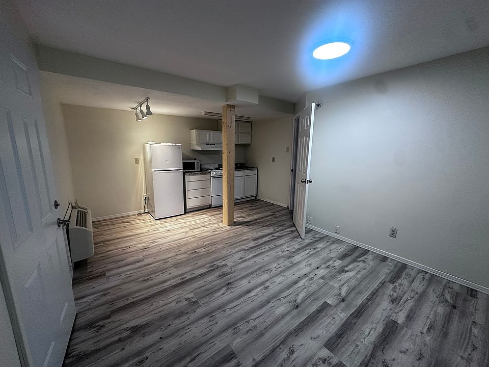 1st image of 2912 Greenway Dr
