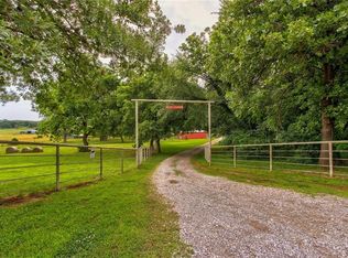 19730 N Harrah Rd, Luther, OK 73054