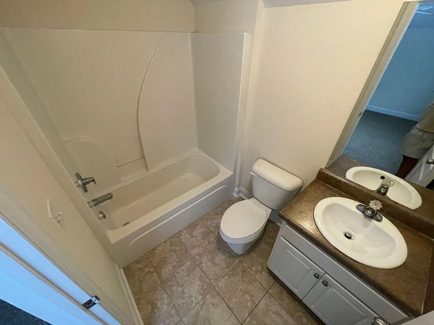 Pre-Leasing For August 5th 2027! — Photo 4